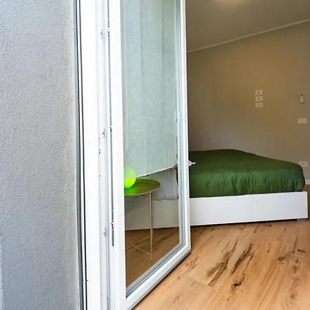 Modern Grey Flat In * Verona